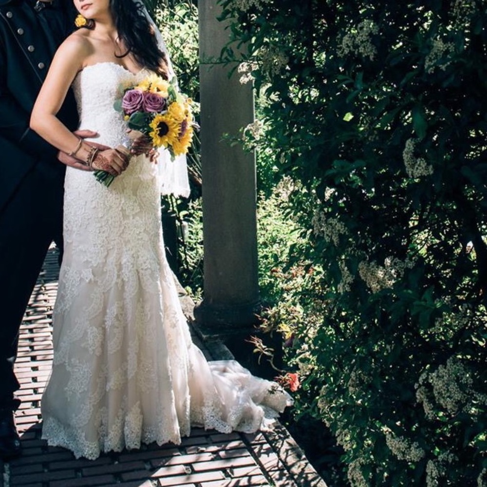 Essence of Australia D1846 Wedding Dress